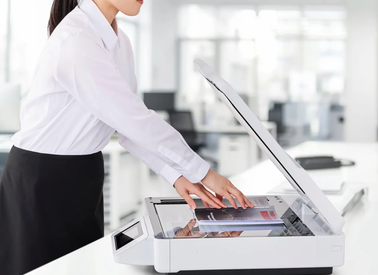 Scanners<Epson Scanner à plat A3 WorkForce DS-51000WN avec connexion réseau et Wi-Fi
