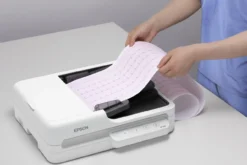 Scanners<Epson Scanner à plat compact WorkForce DS-1730 pour les petites entreprises et les bureaux à domicile.